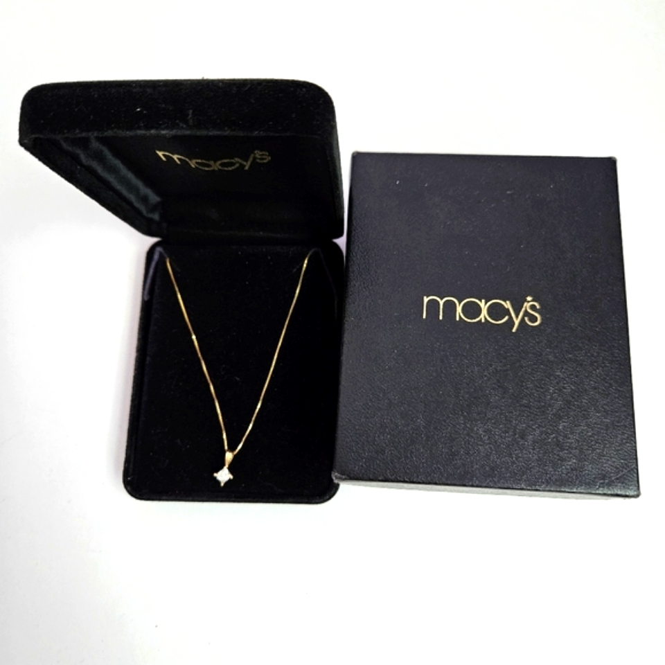 Princess Cut 14 Ct Diamond Pendant